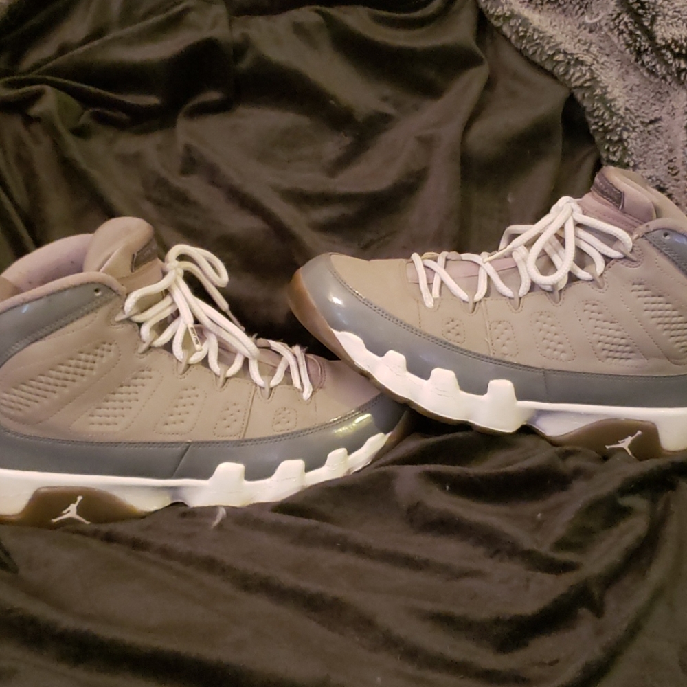 Jordan 9 cool greys